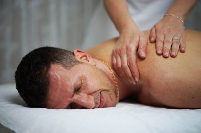 Körpermassage, Mann, Entspannen, Spa,